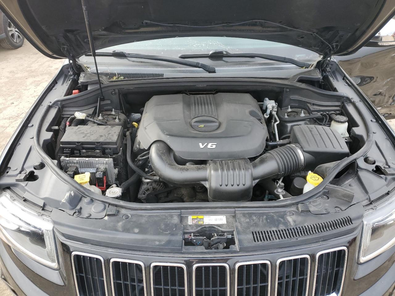 2014 Jeep Grand Cherokee - Image 12