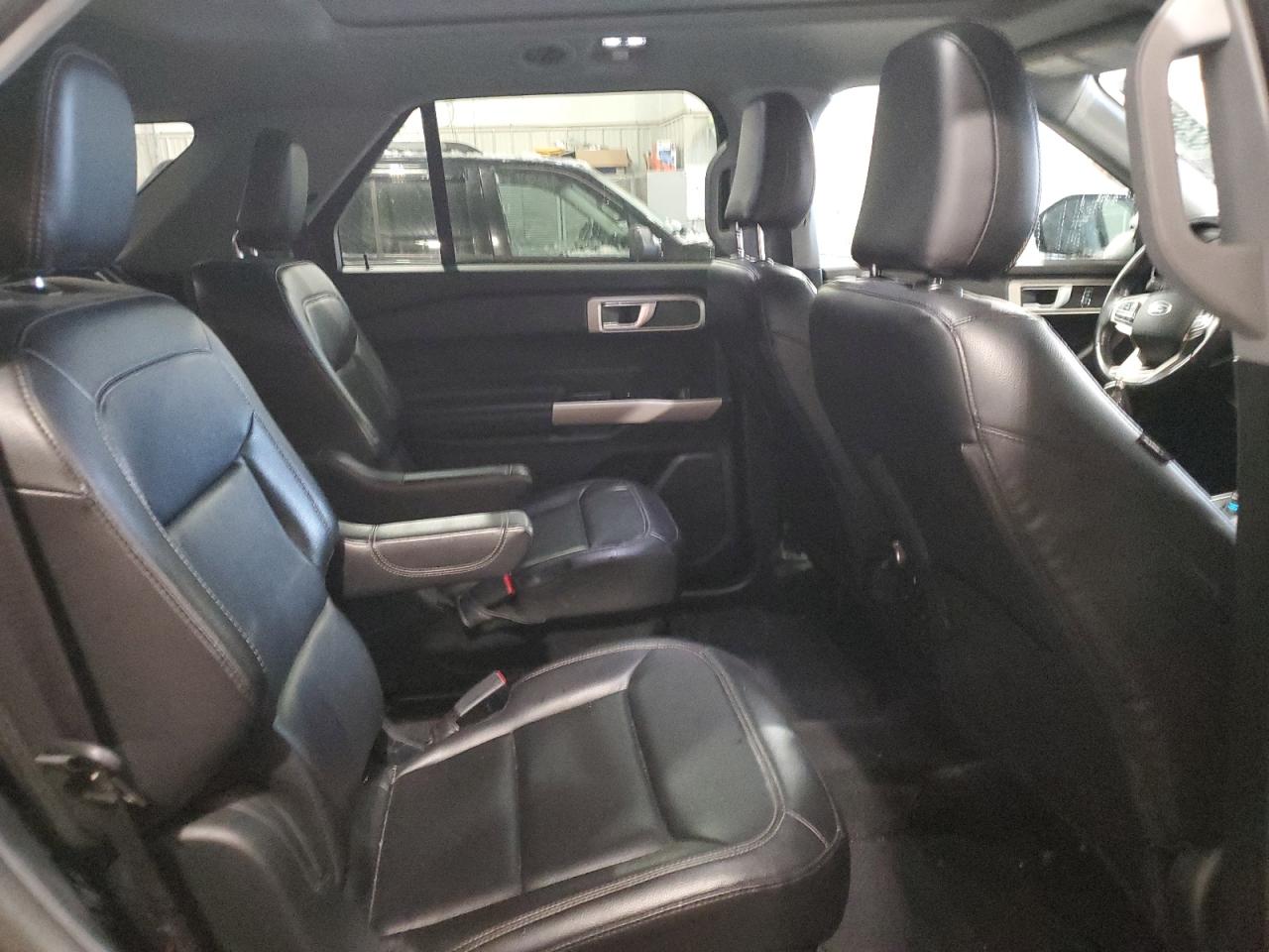 2021 Ford Explorer - Image 11
