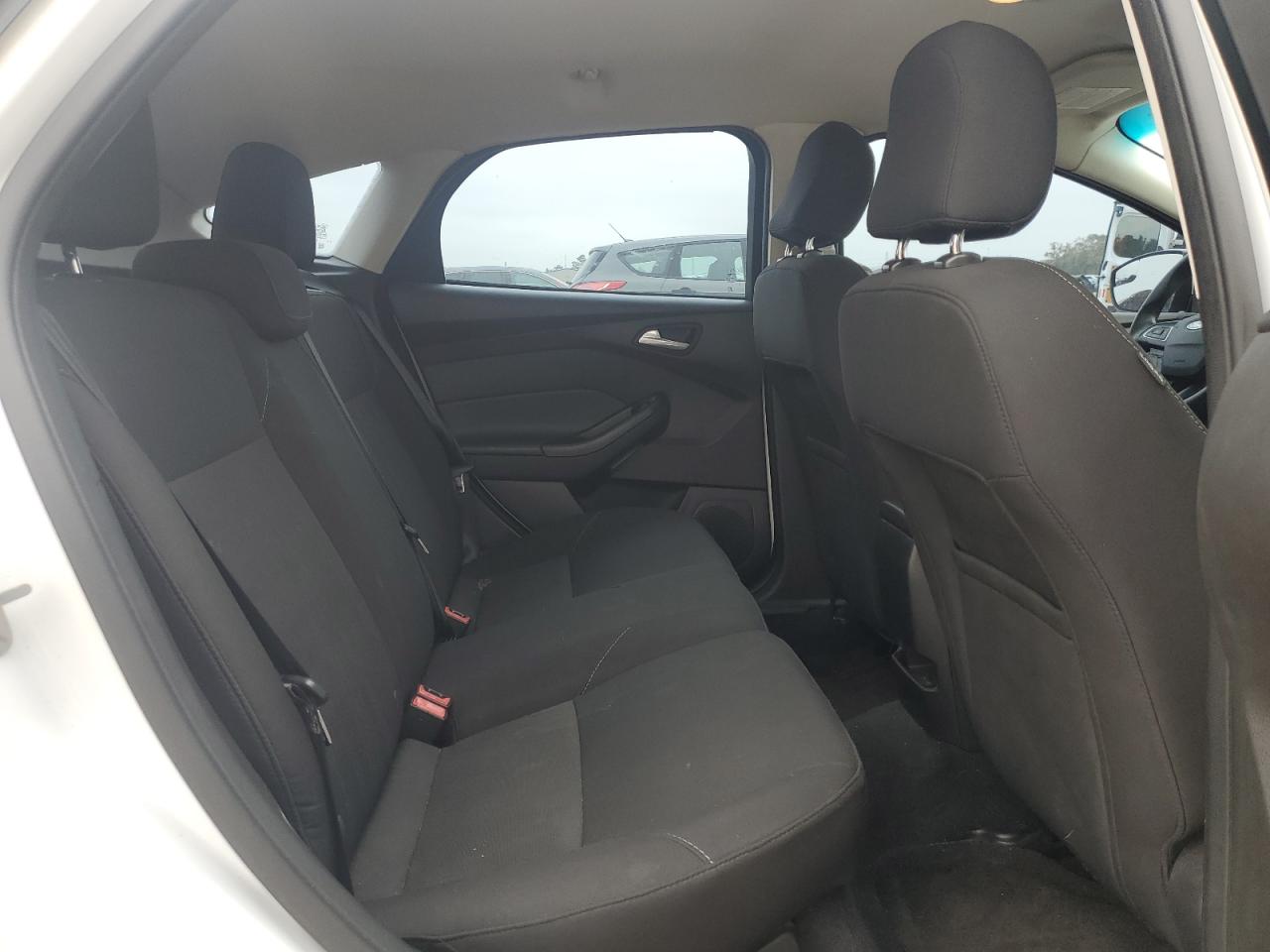 2016 Ford Focus - Image 10