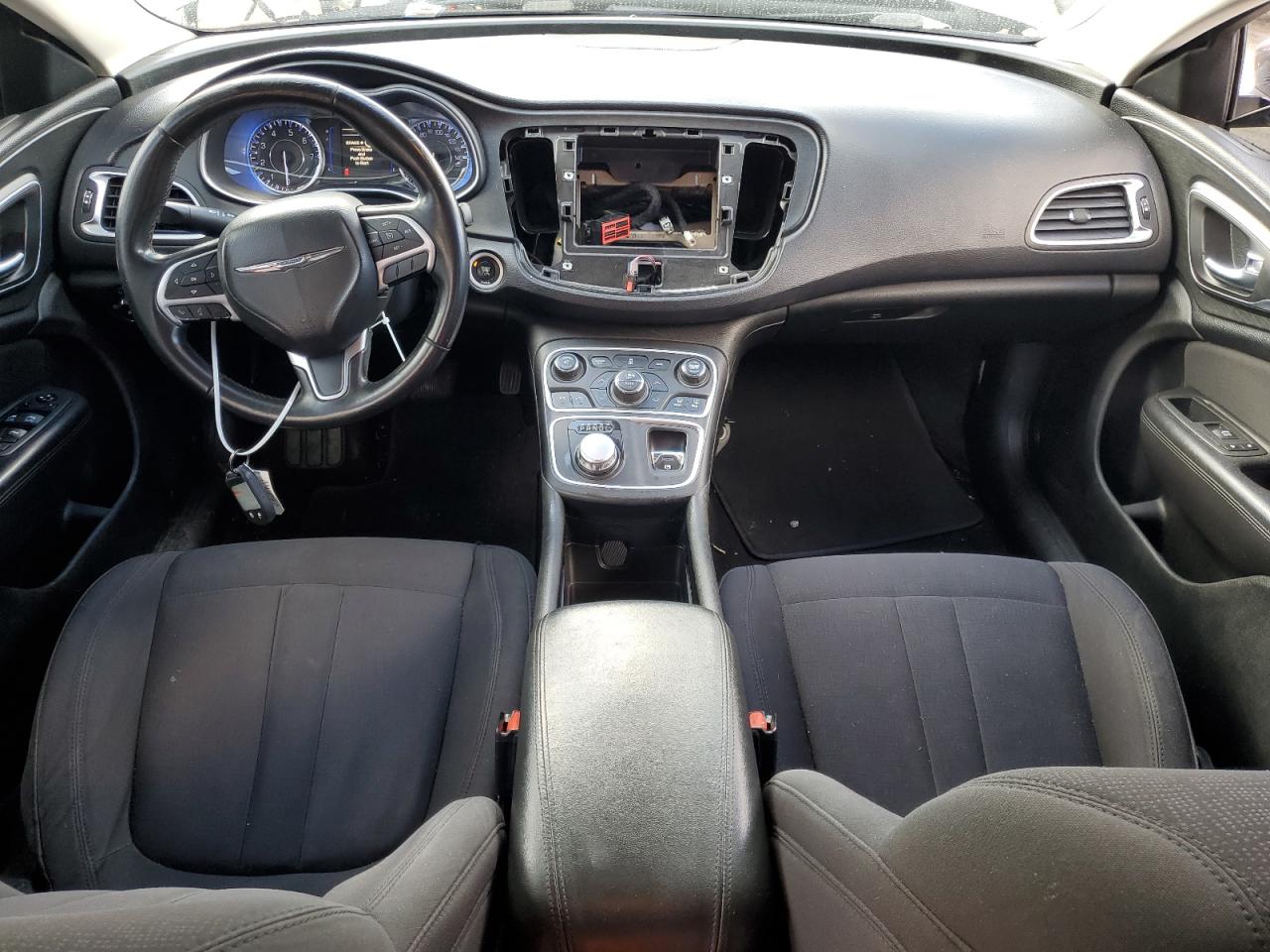 2015 Chrysler 200 - Image 8