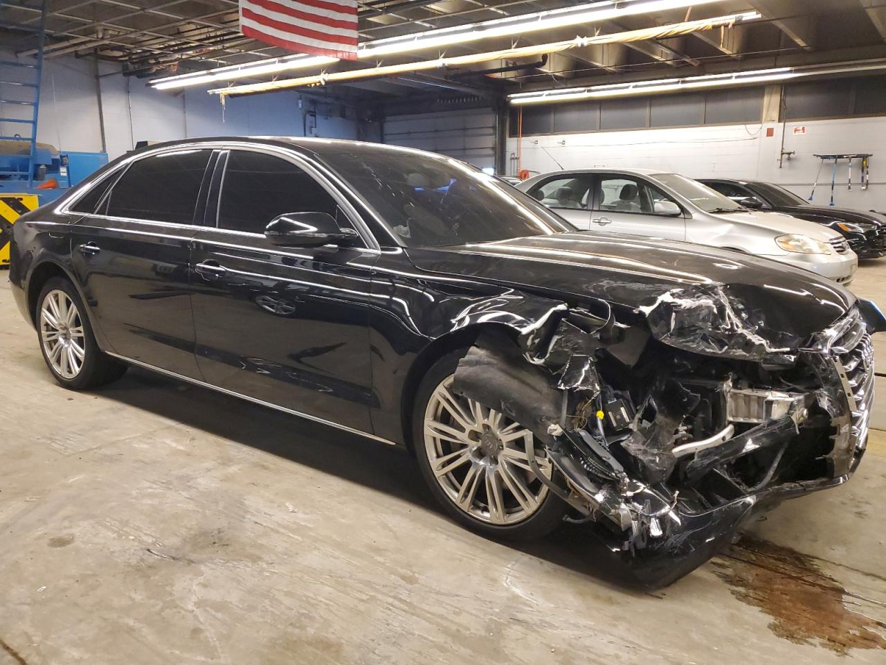 2014 Audi A8 - Image 4