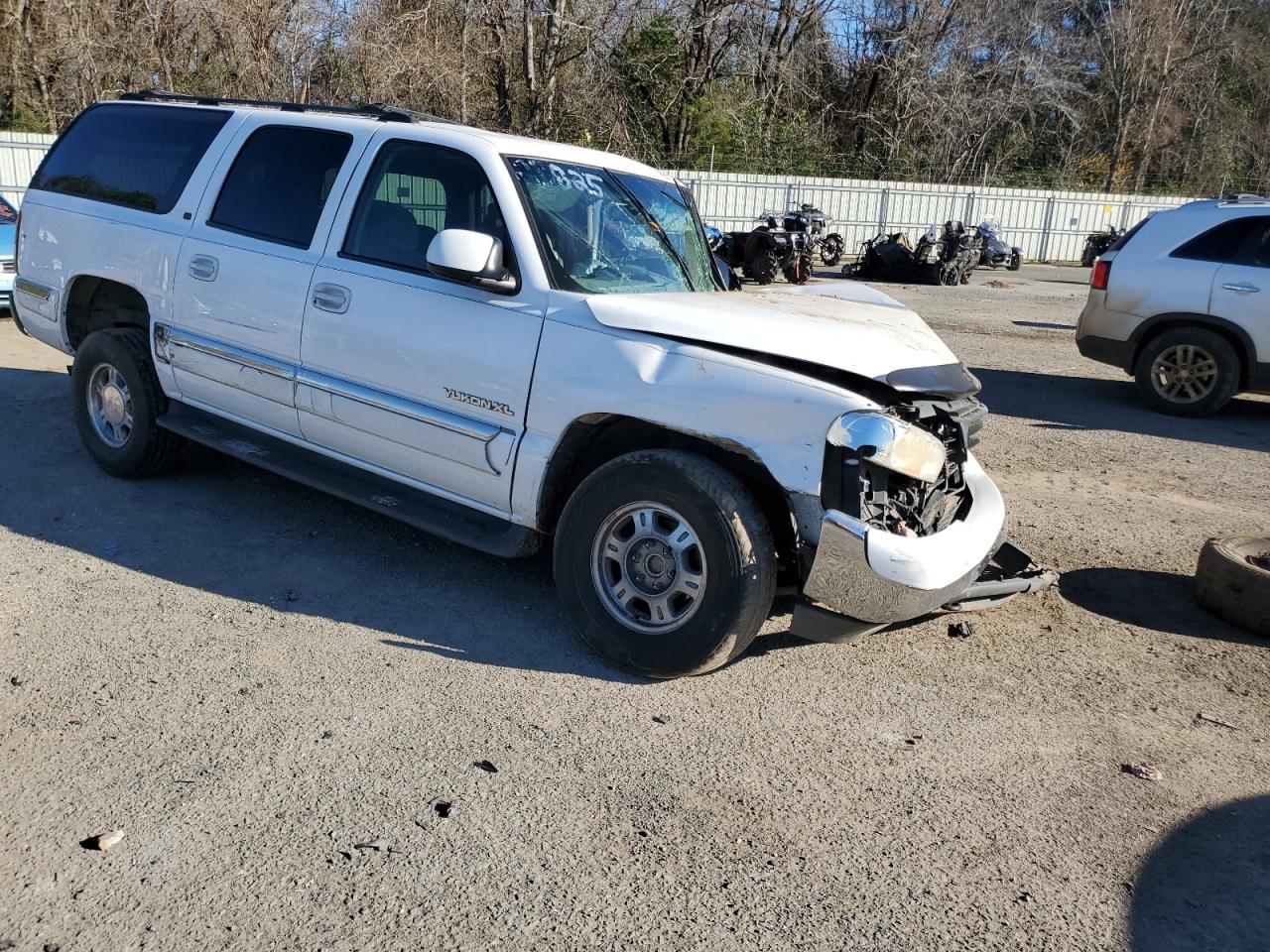 2002 GMC Yukon - Image 4