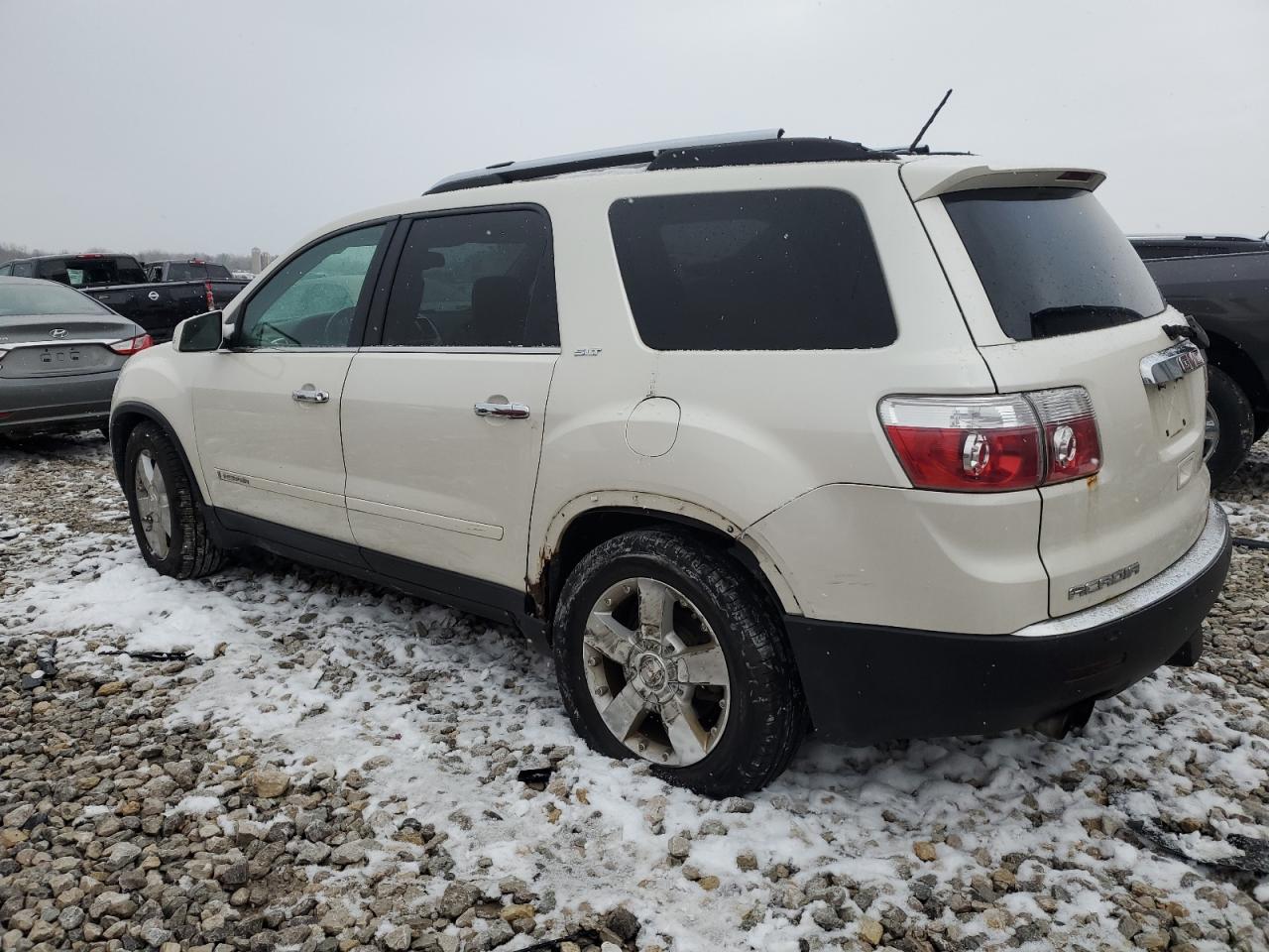 2008 GMC Acadia - Image 2