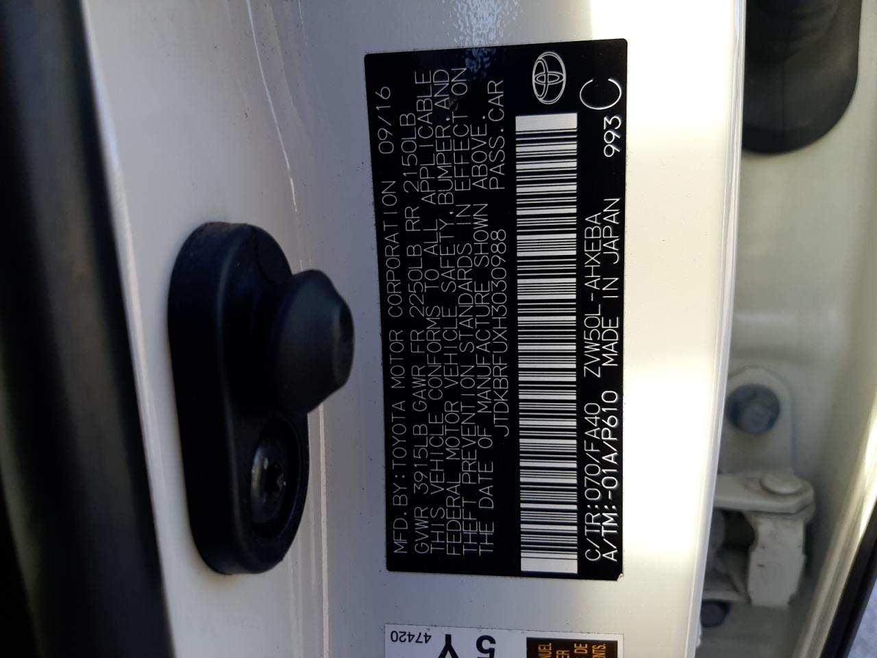 2017 Toyota Prius - Image 14