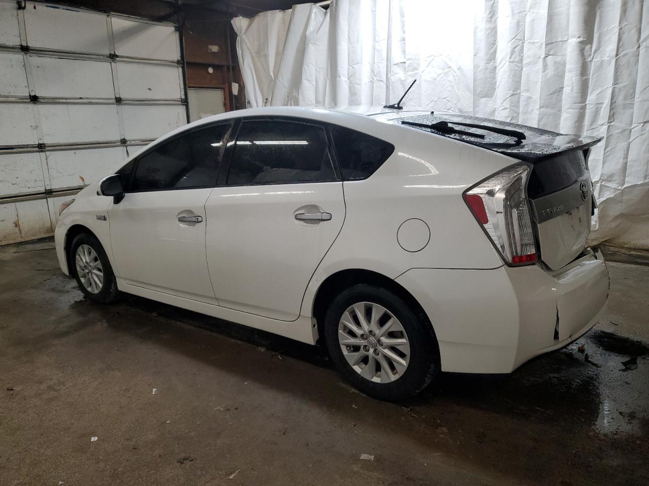 VIN JTDKN3DP4D3041769 2013 TOYOTA PRIUS no.2