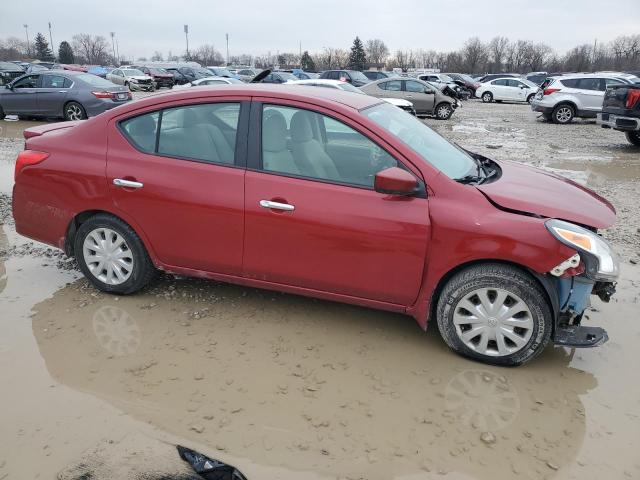  NISSAN VERSA 2015 Красный