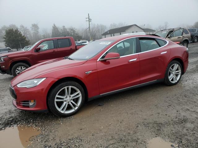 Хэтчбеки TESLA MODEL S 2014 Красный