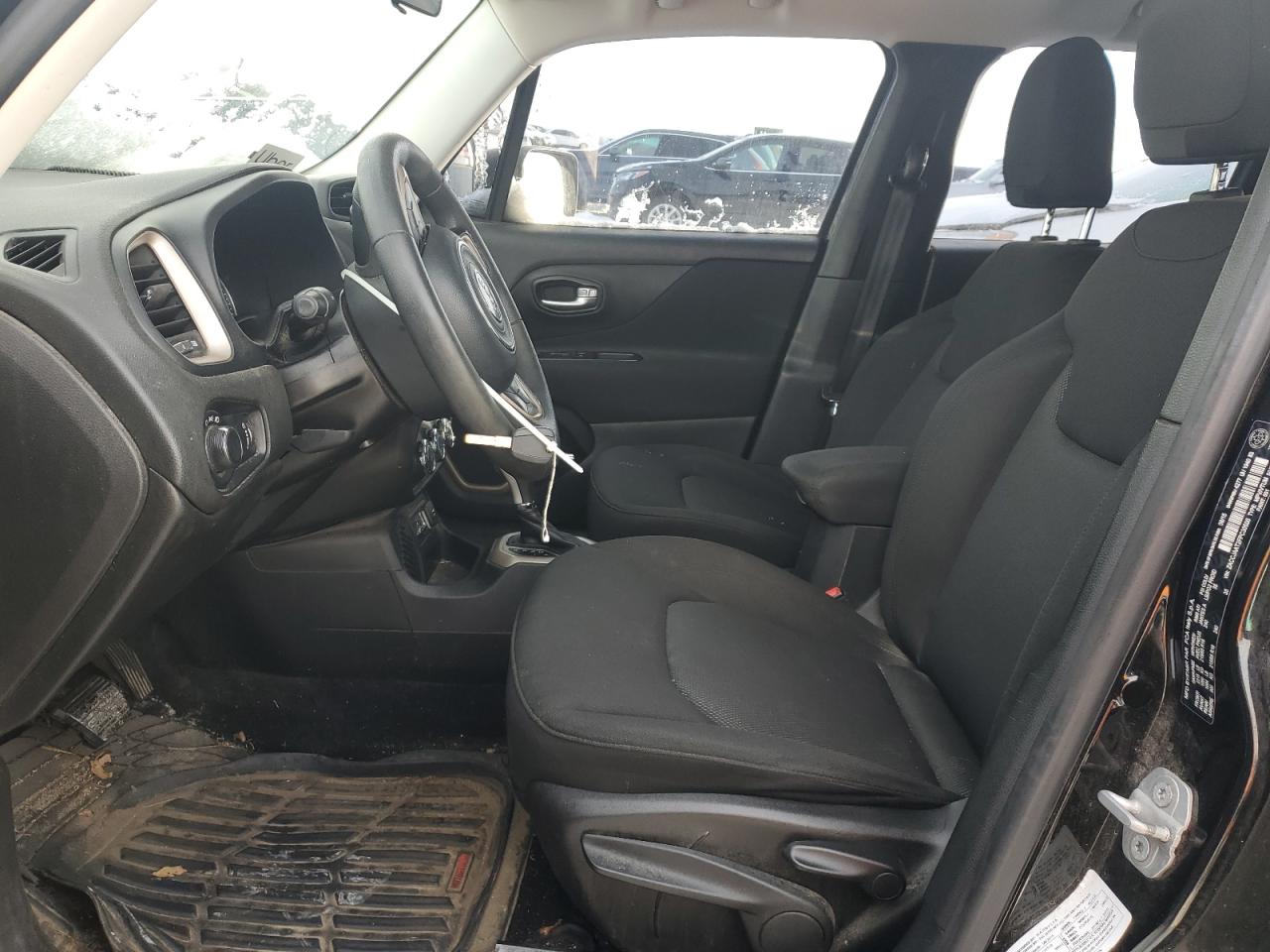 2015 Jeep Renegade - Image 7