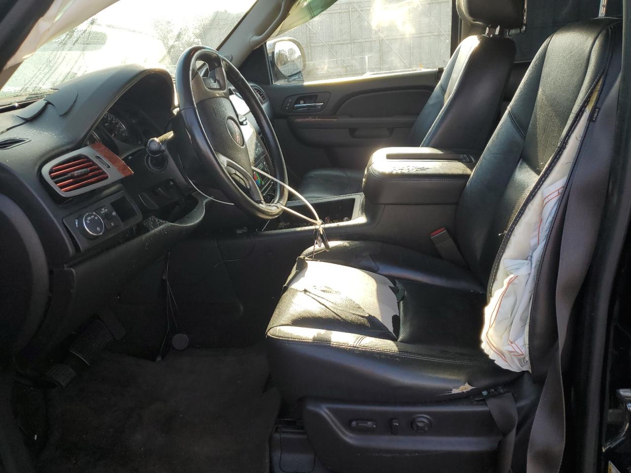 2013 GMC Yukon - Image 7
