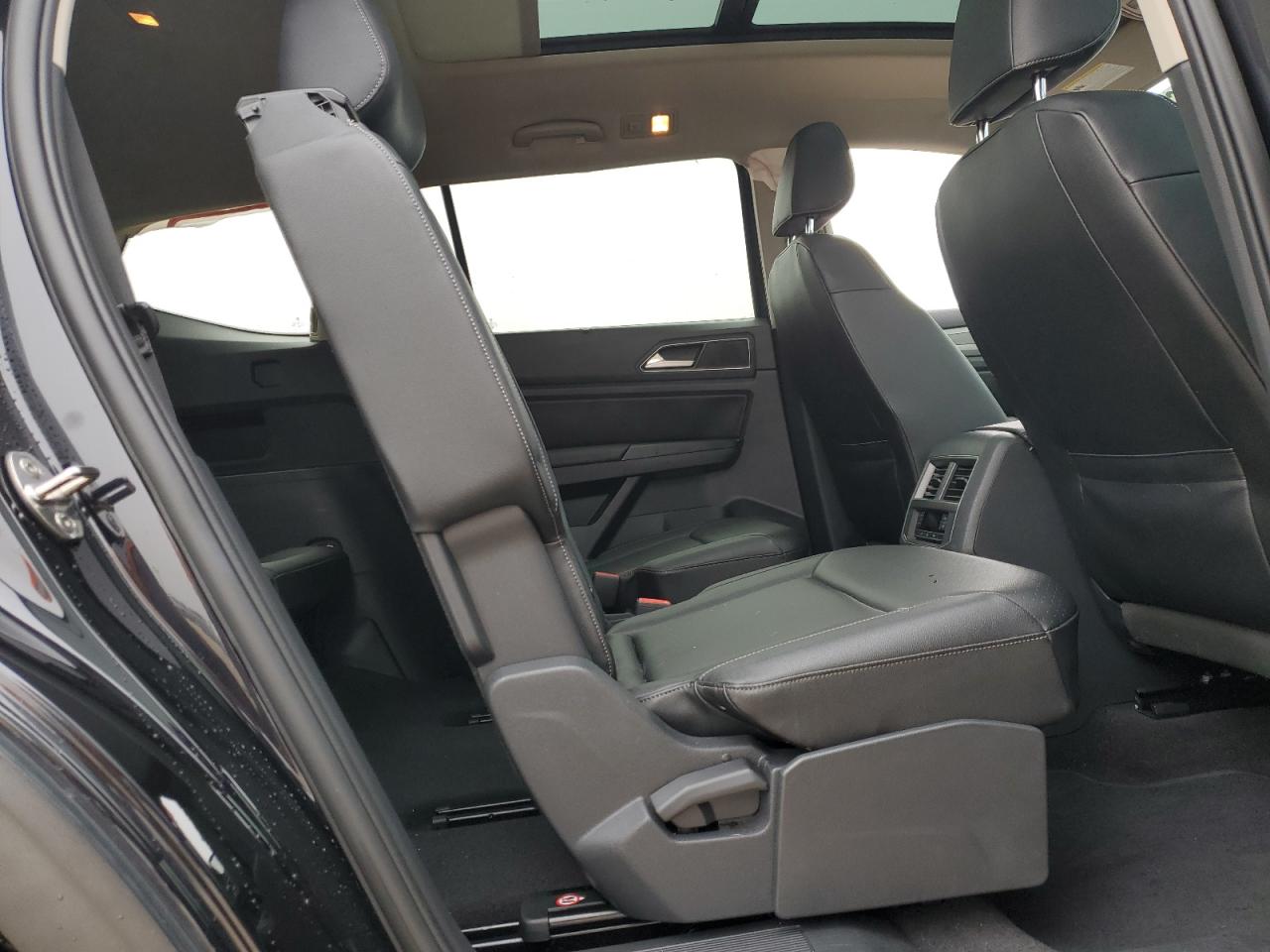 2019 Volkswagen Atlas - Image 11