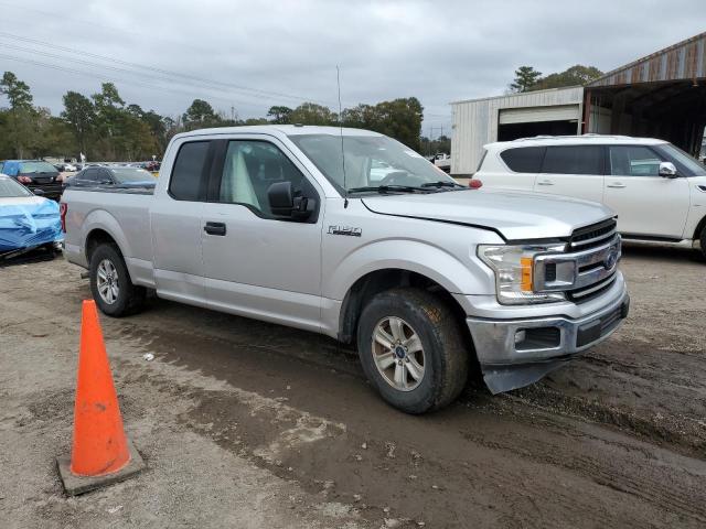  FORD F-150 2018 Srebrny