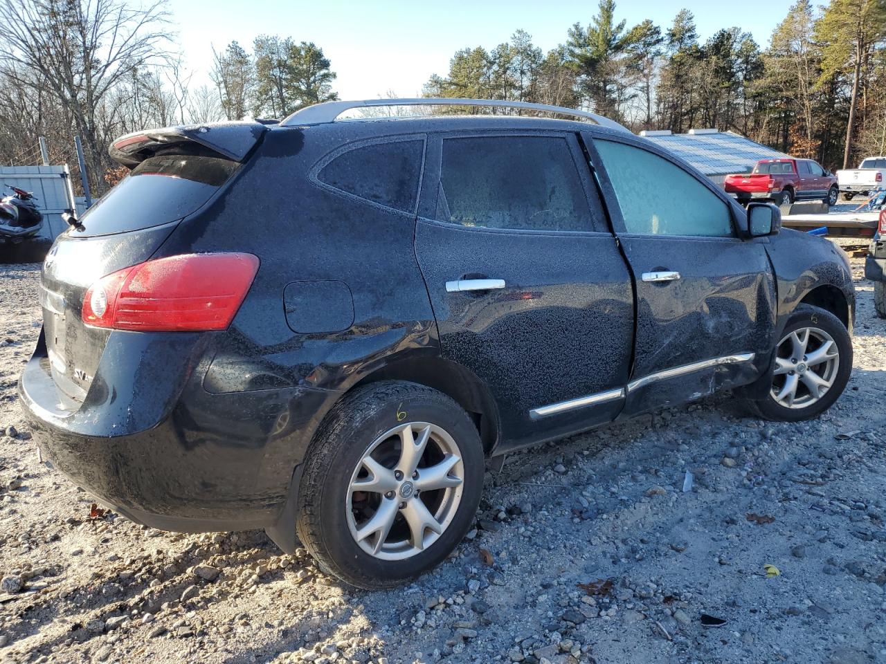 2011 Nissan Rogue - Image 3