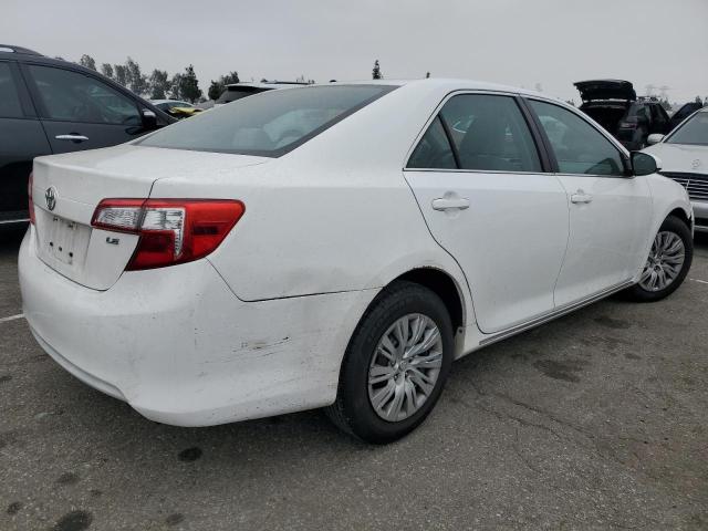  TOYOTA CAMRY 2014 Белый