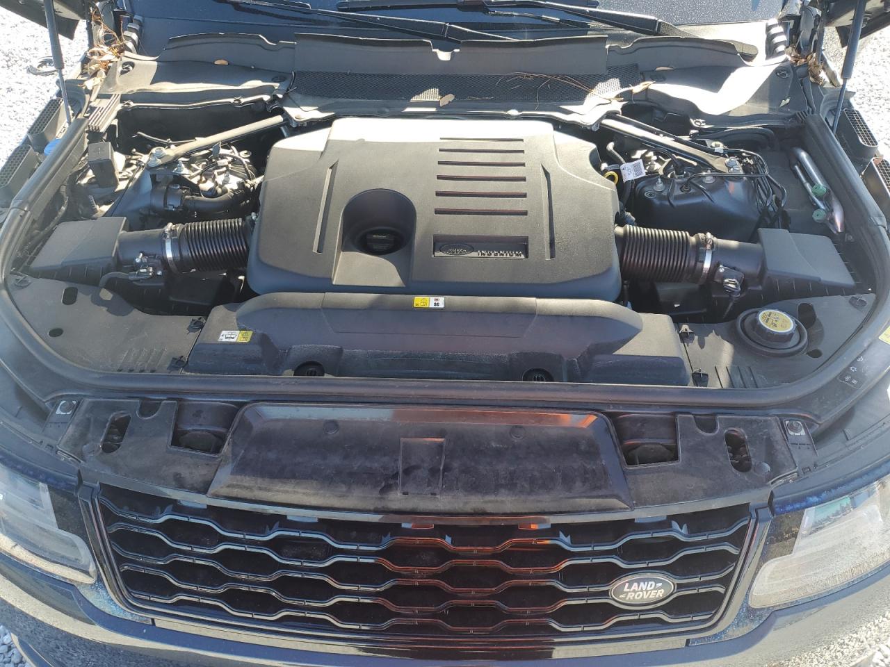 2020 Land Rover Range Rover - Image 12