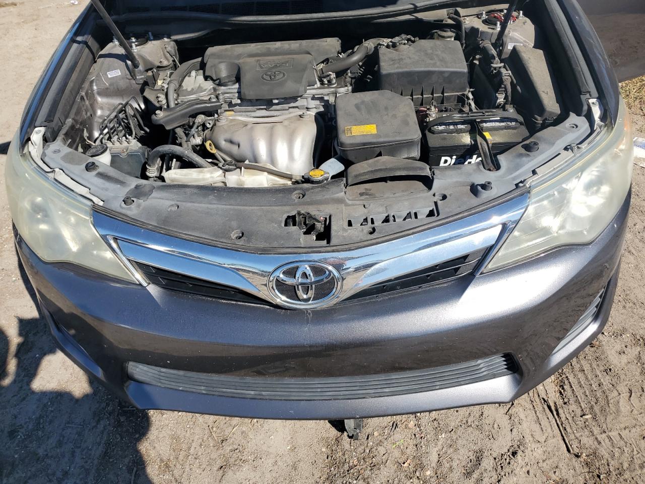 2014 Toyota Camry - Image 11