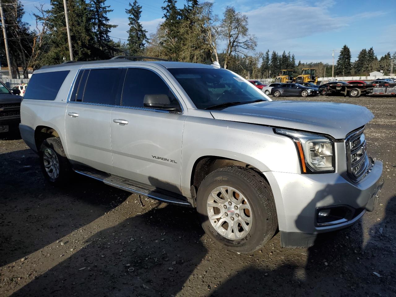 VIN 1GKS2GKCXHR179453 2017 GMC YUKON no.4