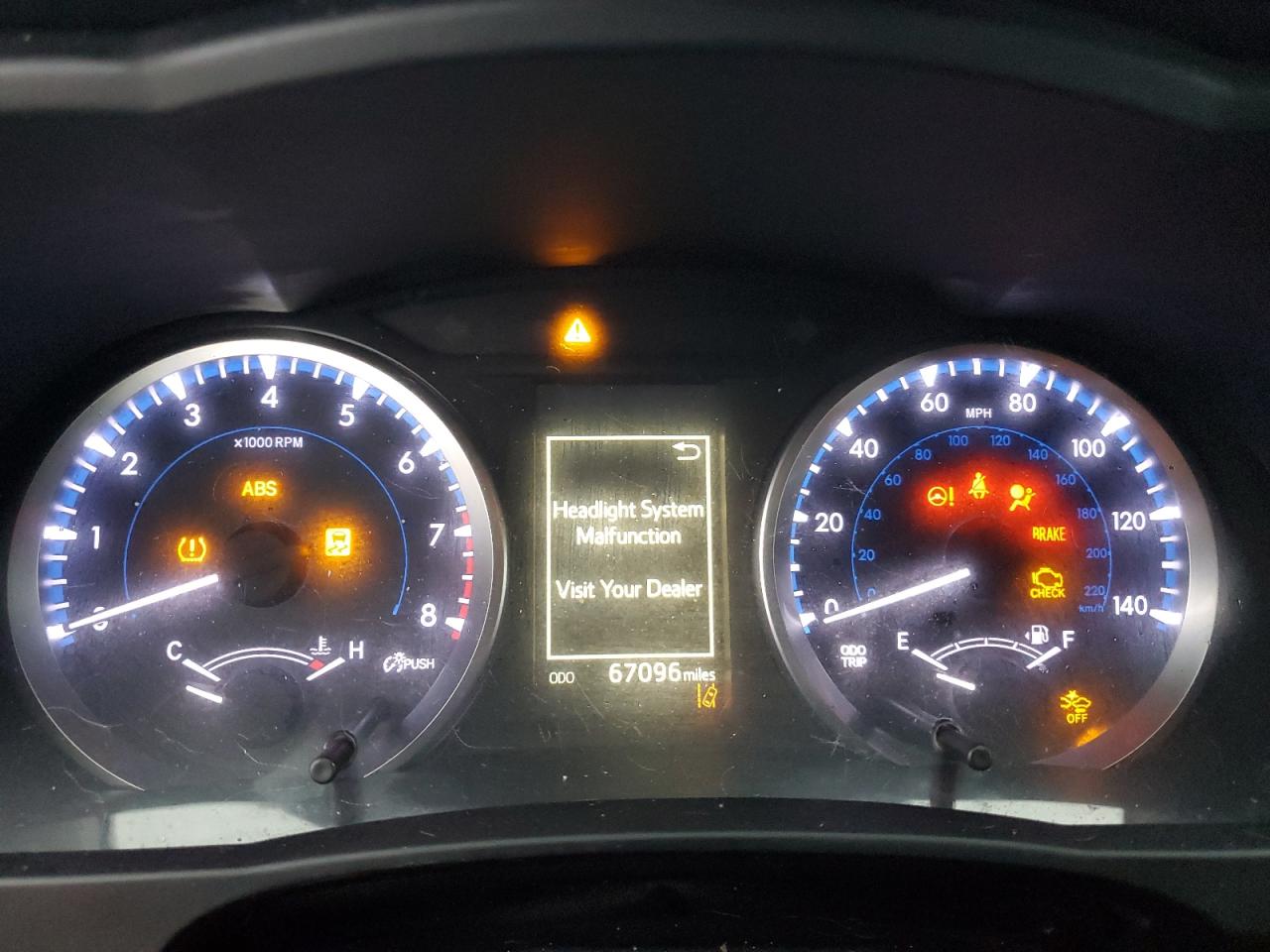 2018 Toyota Highlander Le VIN: 5TDBZRFH4JS885141 Lot: 84854244