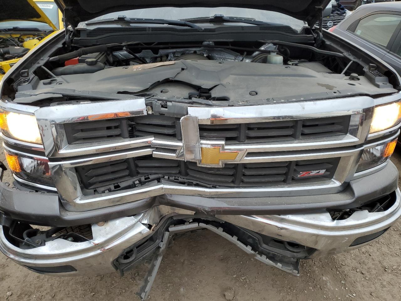 2014 Chevrolet Silverado - Image 11