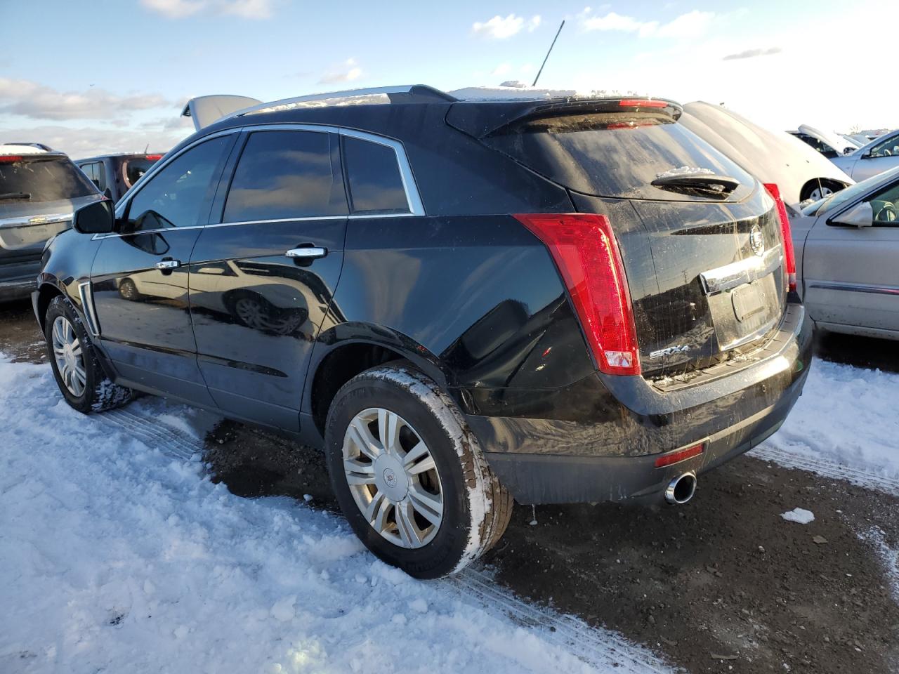 VIN 3GYFNEE31FS580298 2015 CADILLAC SRX no.2