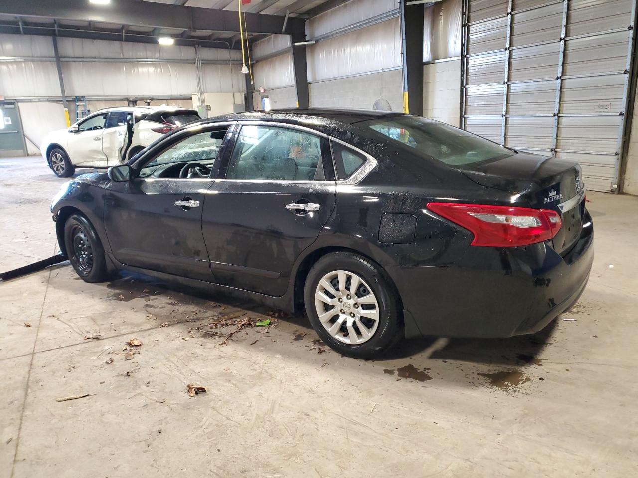 2018 Nissan Altima - Image 2