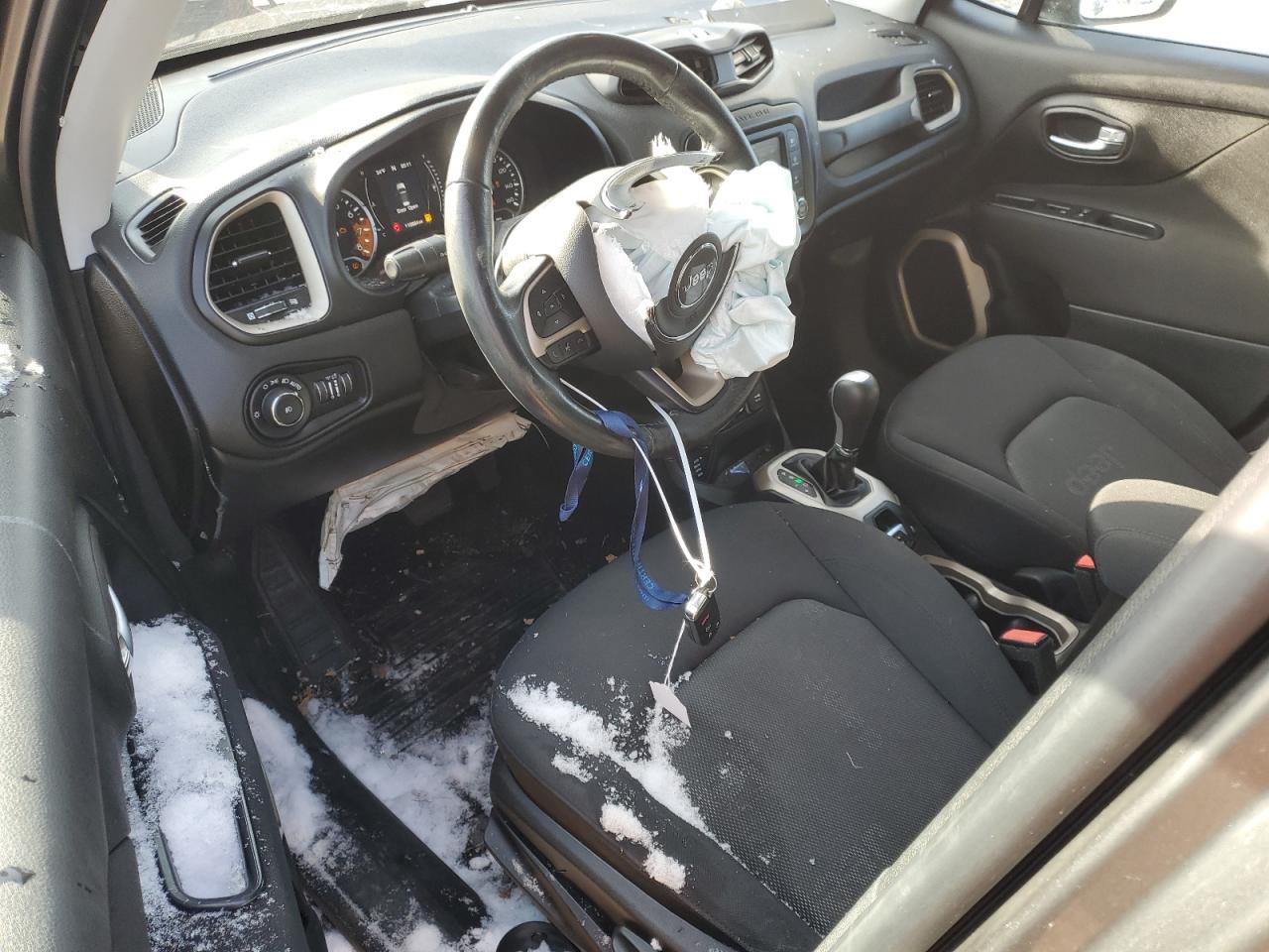 2016 Jeep Renegade - Image 8