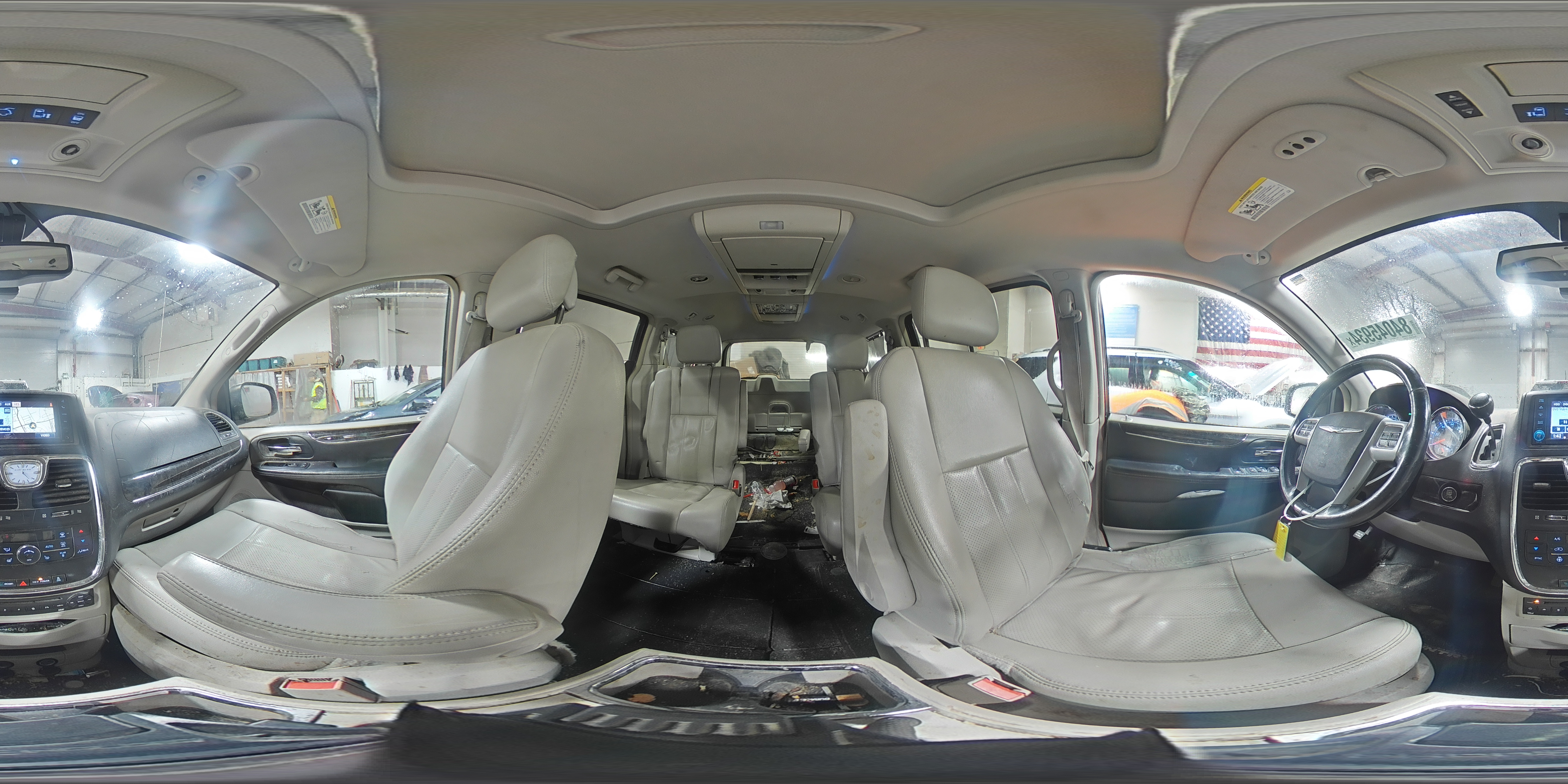 2013 Chrysler Town & Country Touring L VIN: 2C4RC1CG7DR590139 Lot: 84045934