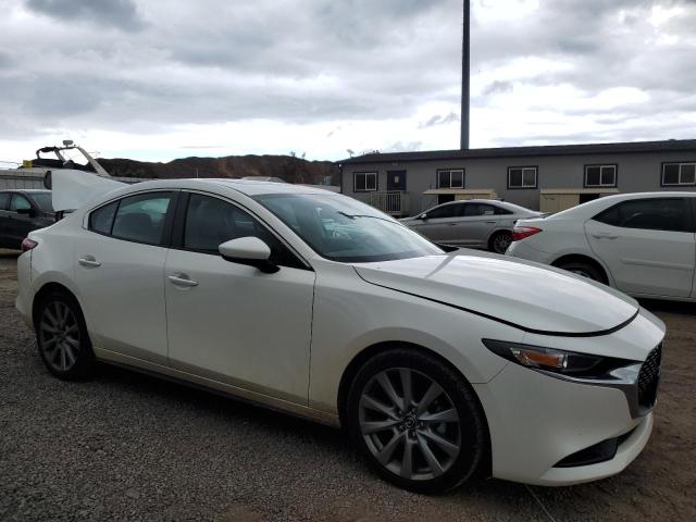  MAZDA 3 2022 Белы