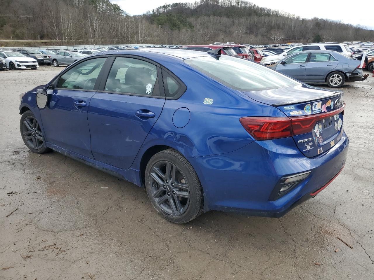 2021 Kia Forte - Image 2