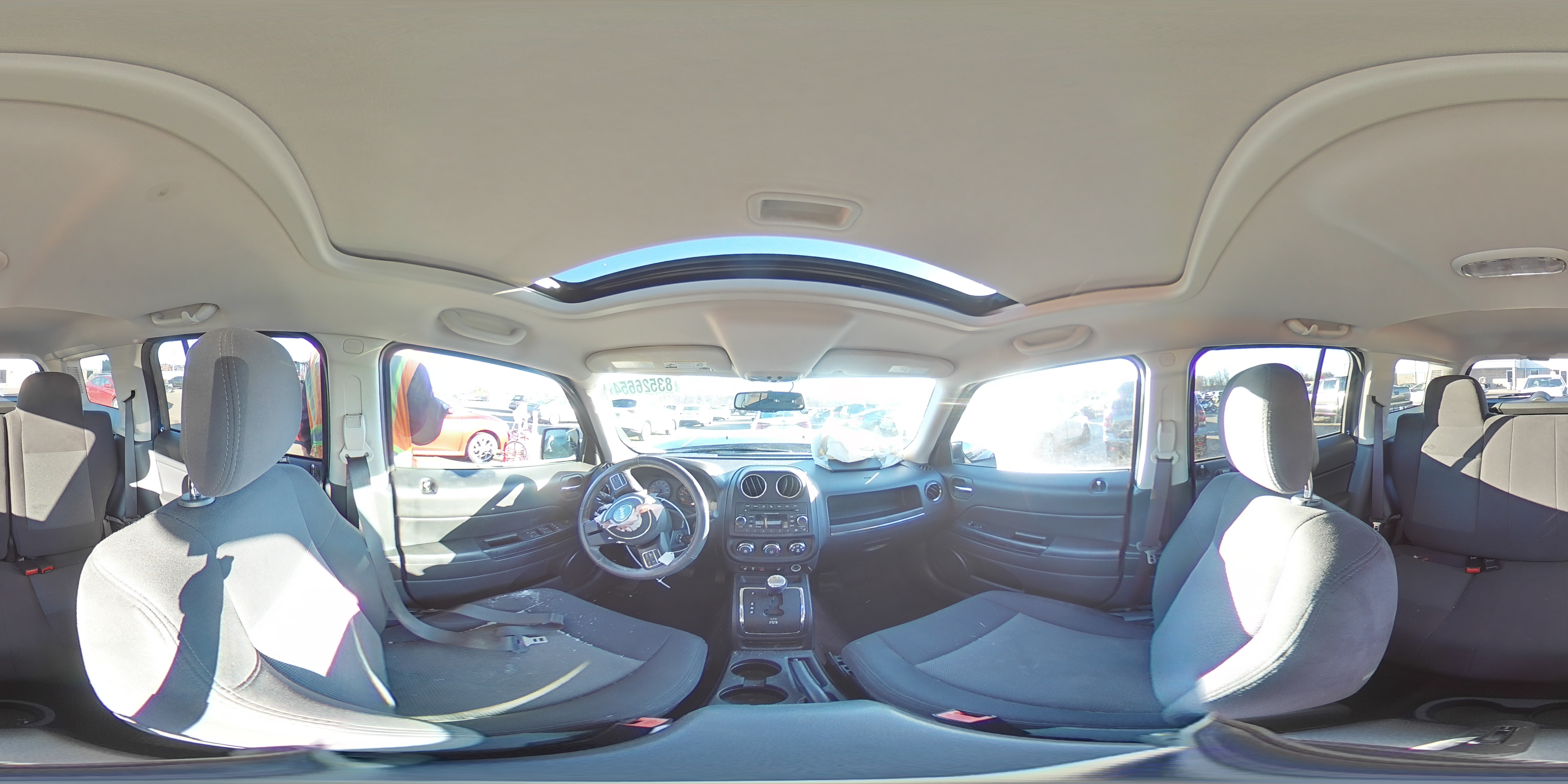 2014 Jeep Liberty (Patriot) - Image 13