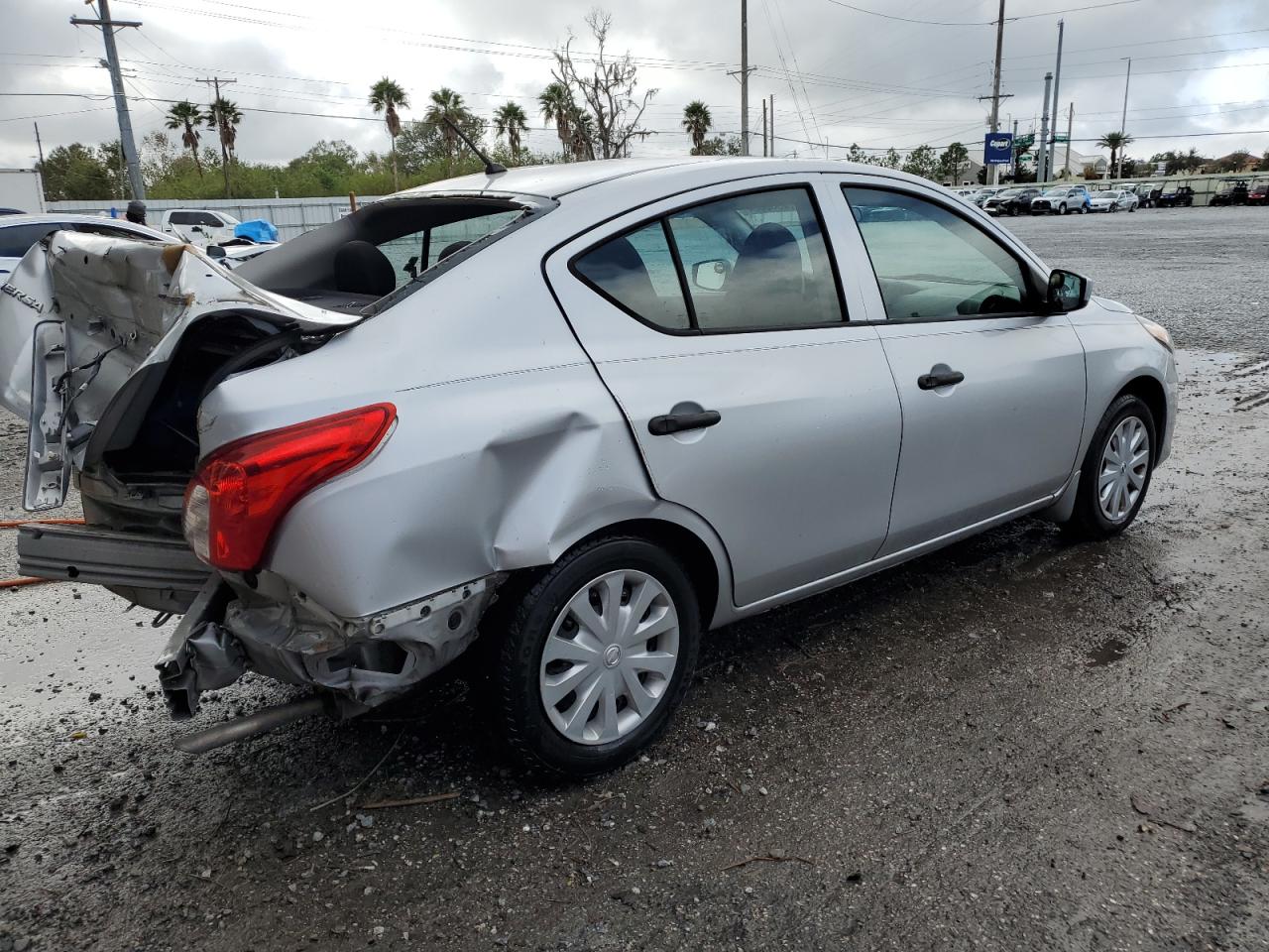 VIN 3N1CN7AP3HL861662 2017 NISSAN VERSA no.3