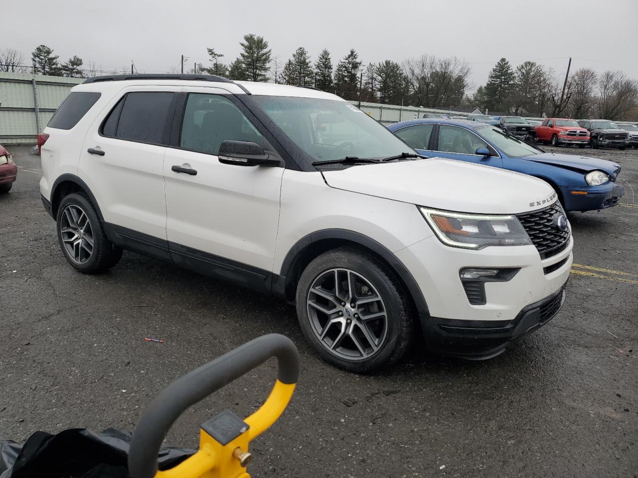2019 Ford Explorer - Image 4