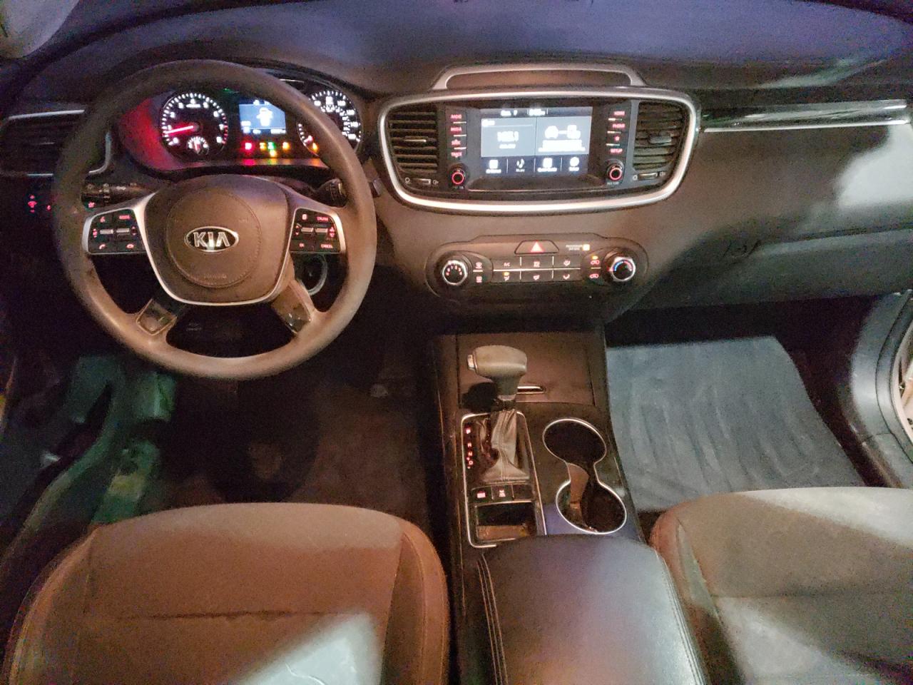 2019 Kia Sorento - Image 8
