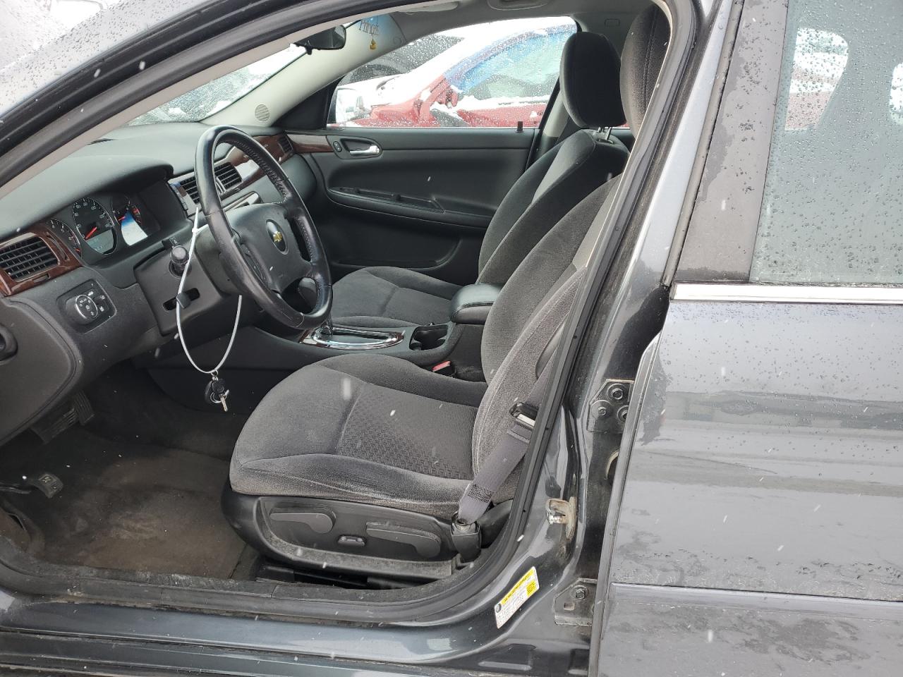 2011 Chevrolet Impala - Image 7