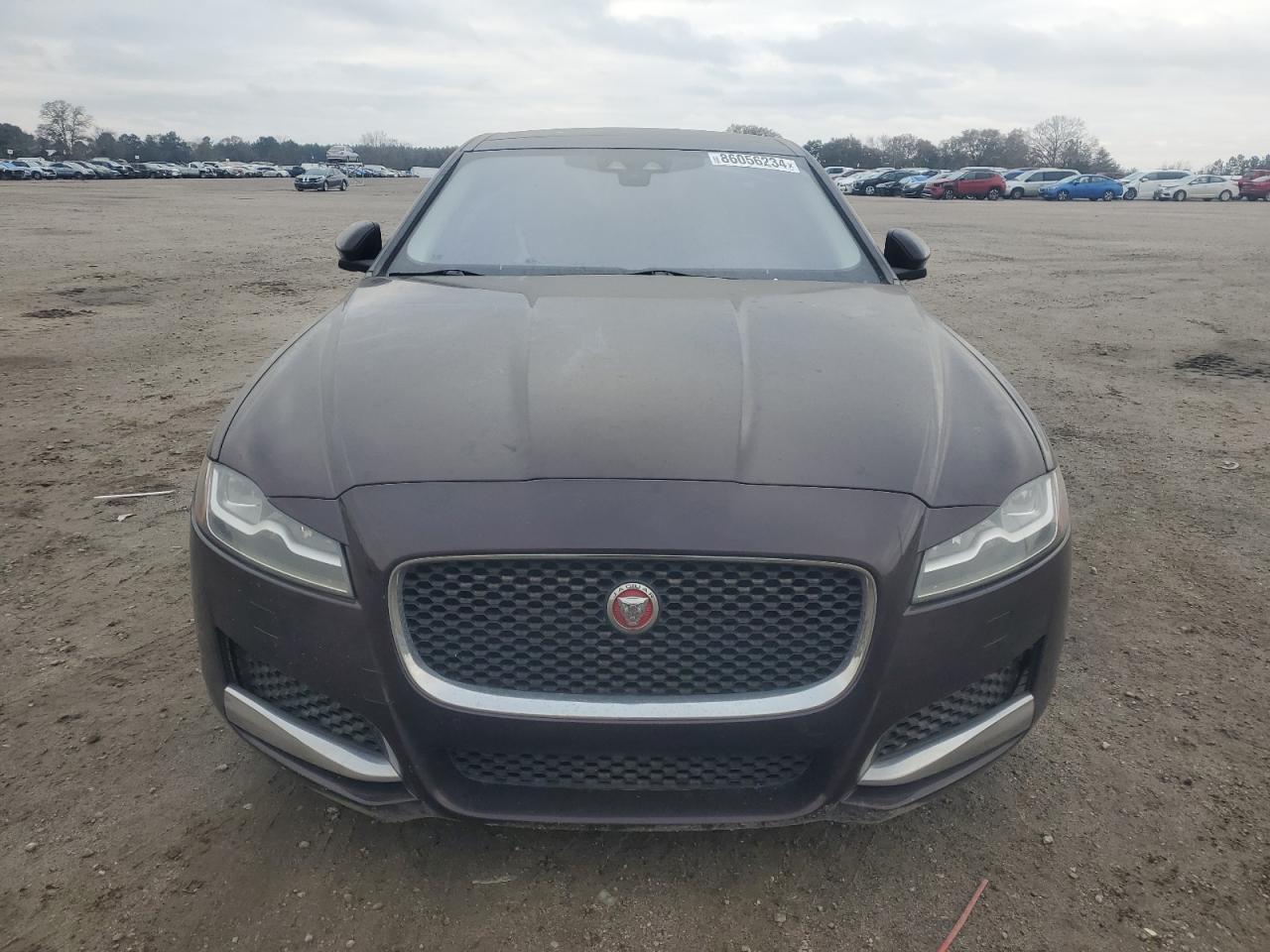 VIN SAJBD4BV1HCY27546 2017 JAGUAR XF no.5