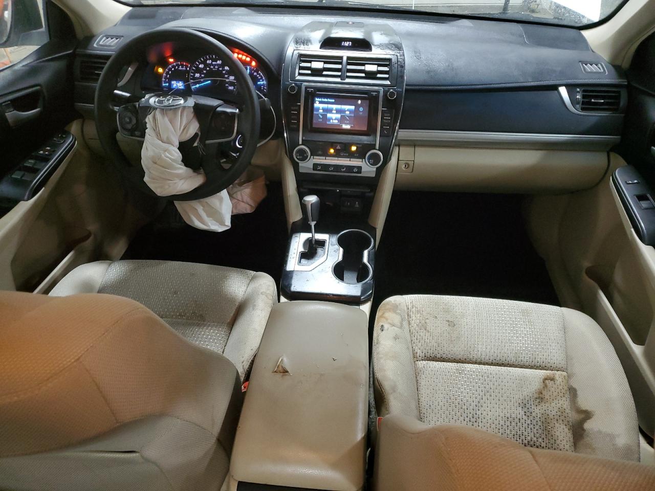 2014 Toyota Camry - Image 8