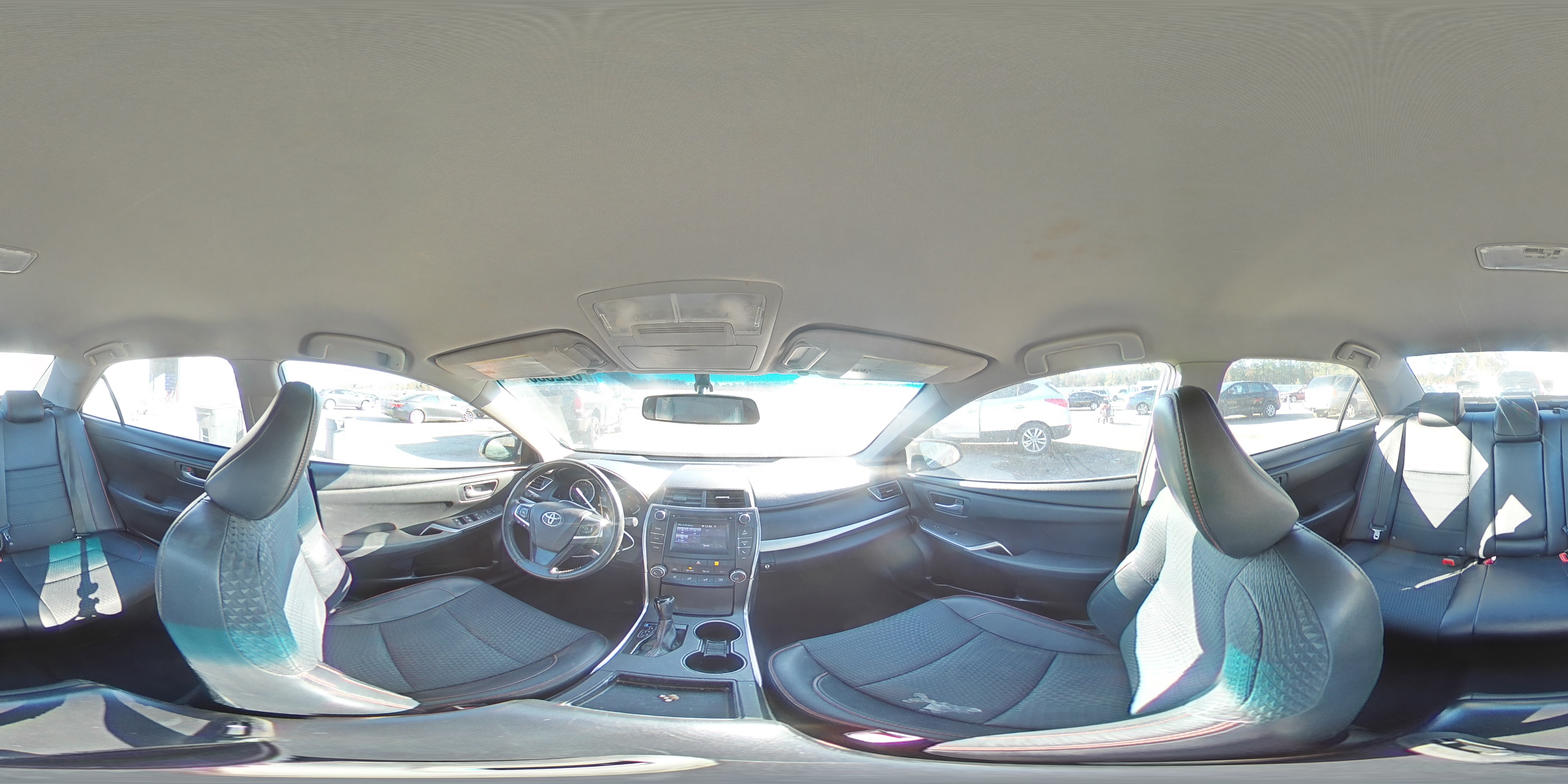 2015 Toyota Camry - Image 14