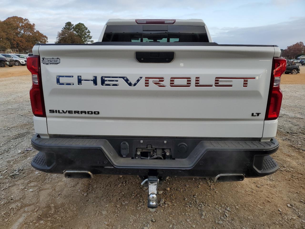 2019 Chevrolet Silverado - Image 6