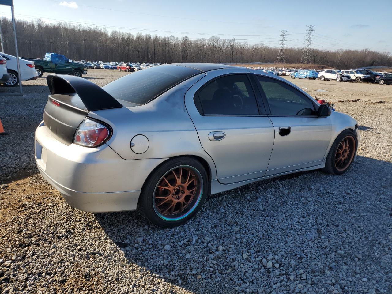 2005 Dodge Neon - Image 3