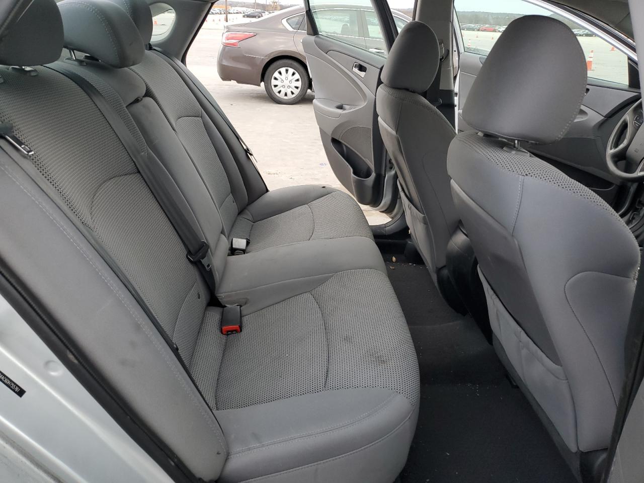 2013 Hyundai Sonata - Image 10
