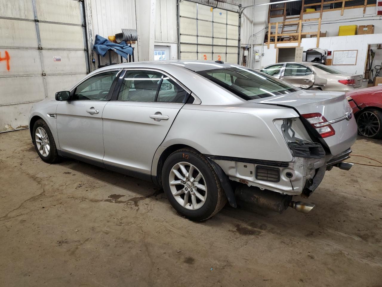 VIN 1FAHP2D81DG206487 2013 FORD TAURUS no.2