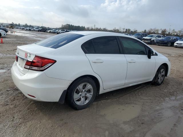 Седаны HONDA CIVIC 2015 Белы