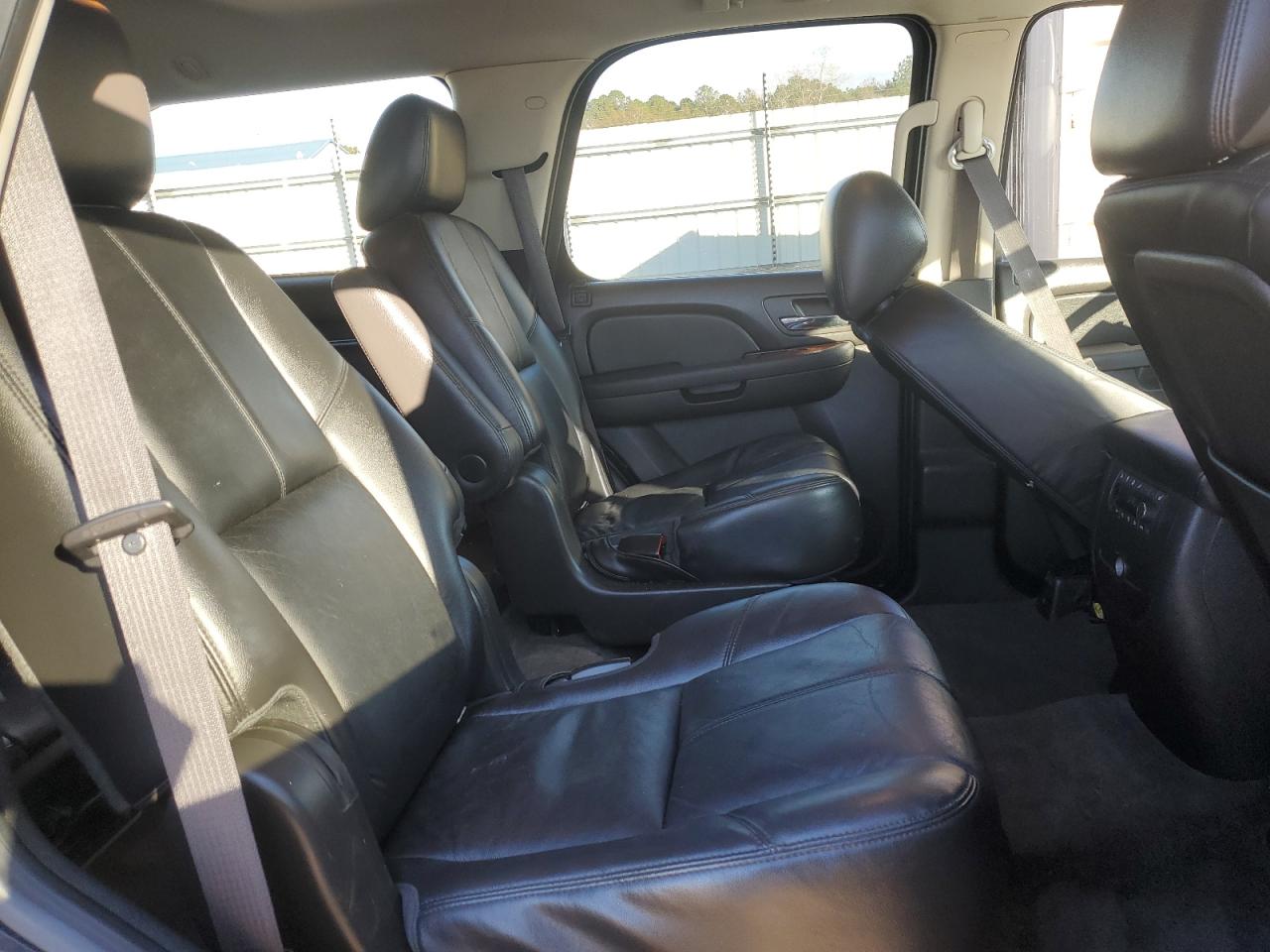 2012 Chevrolet Tahoe - Image 12