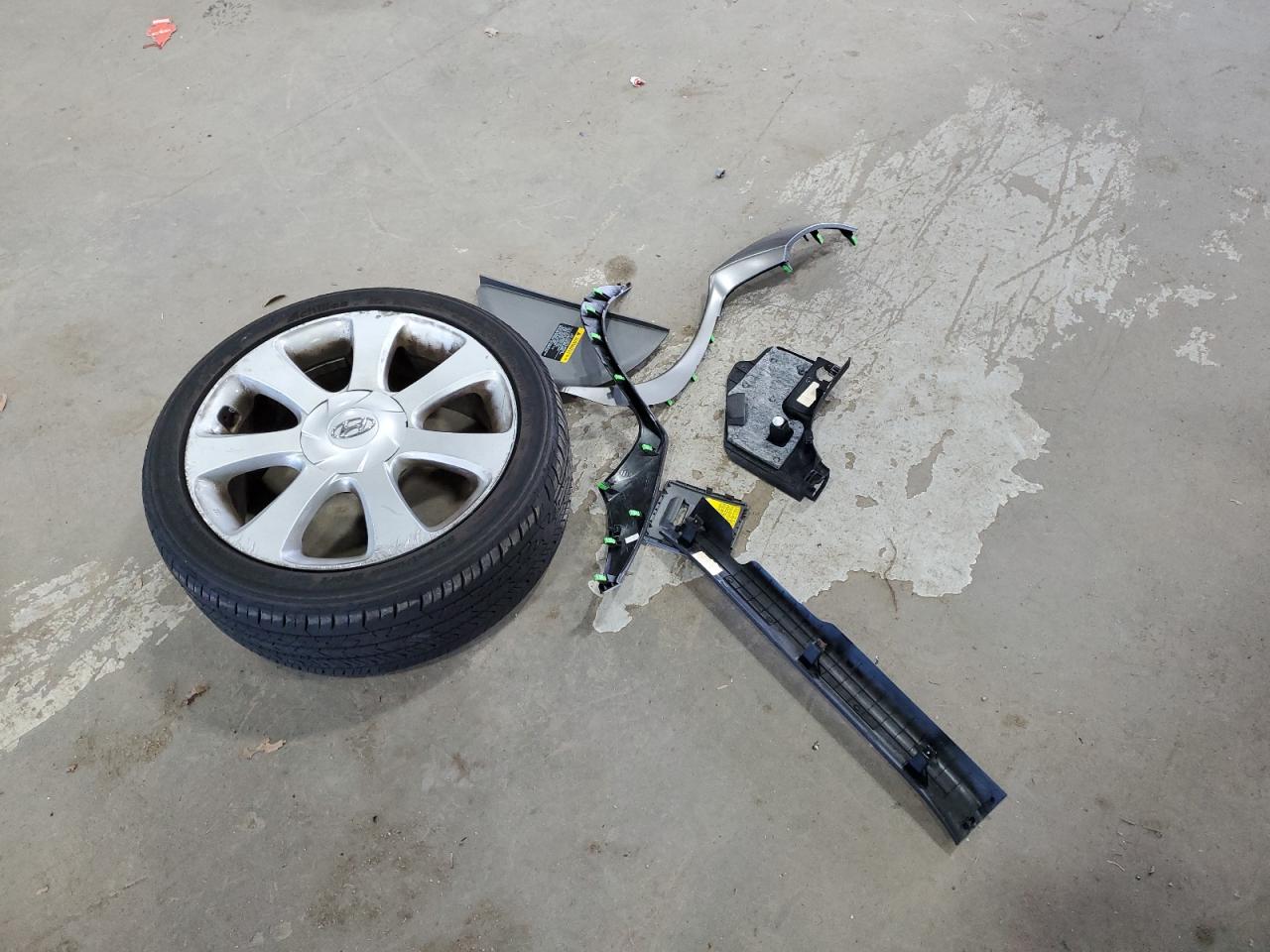 2012 Hyundai Elantra Gls VIN: 5NPDH4AE7CH092758 Lot: 85767214