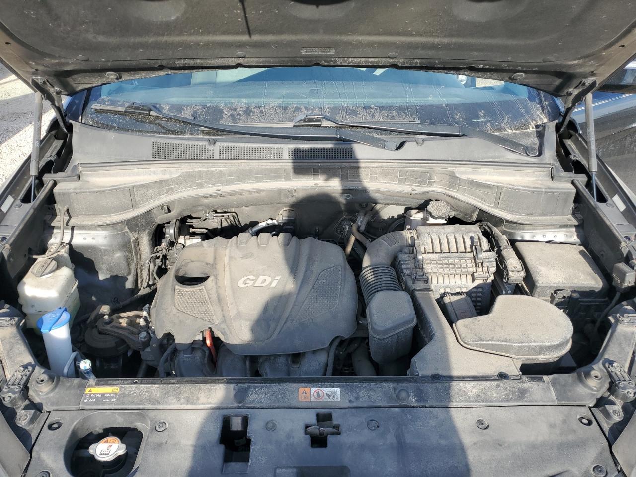 2016 Hyundai Santa Fe - Image 12