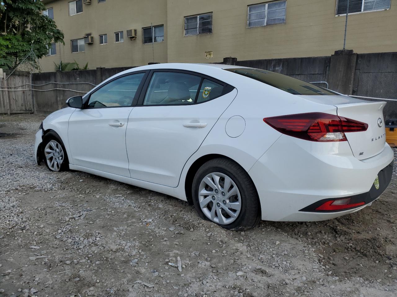 VIN 5NPD74LF0KH427267 2019 HYUNDAI ELANTRA no.2