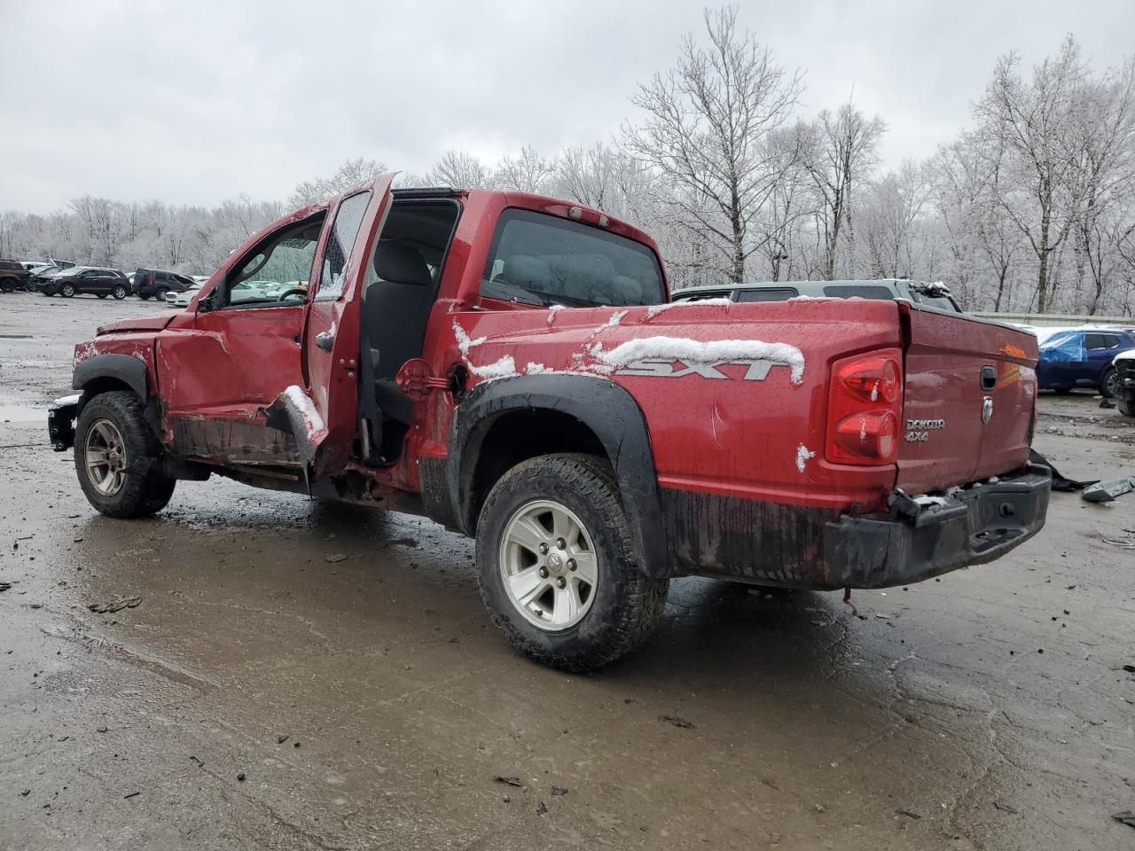 2008 Dodge Dakota - Image 2