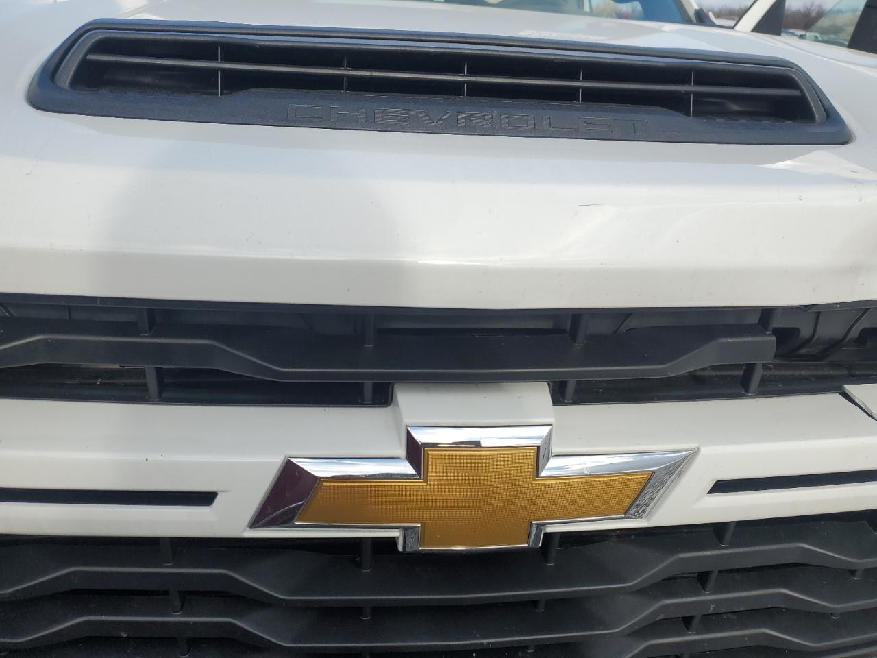 2024 Chevrolet Silverado - Image 11