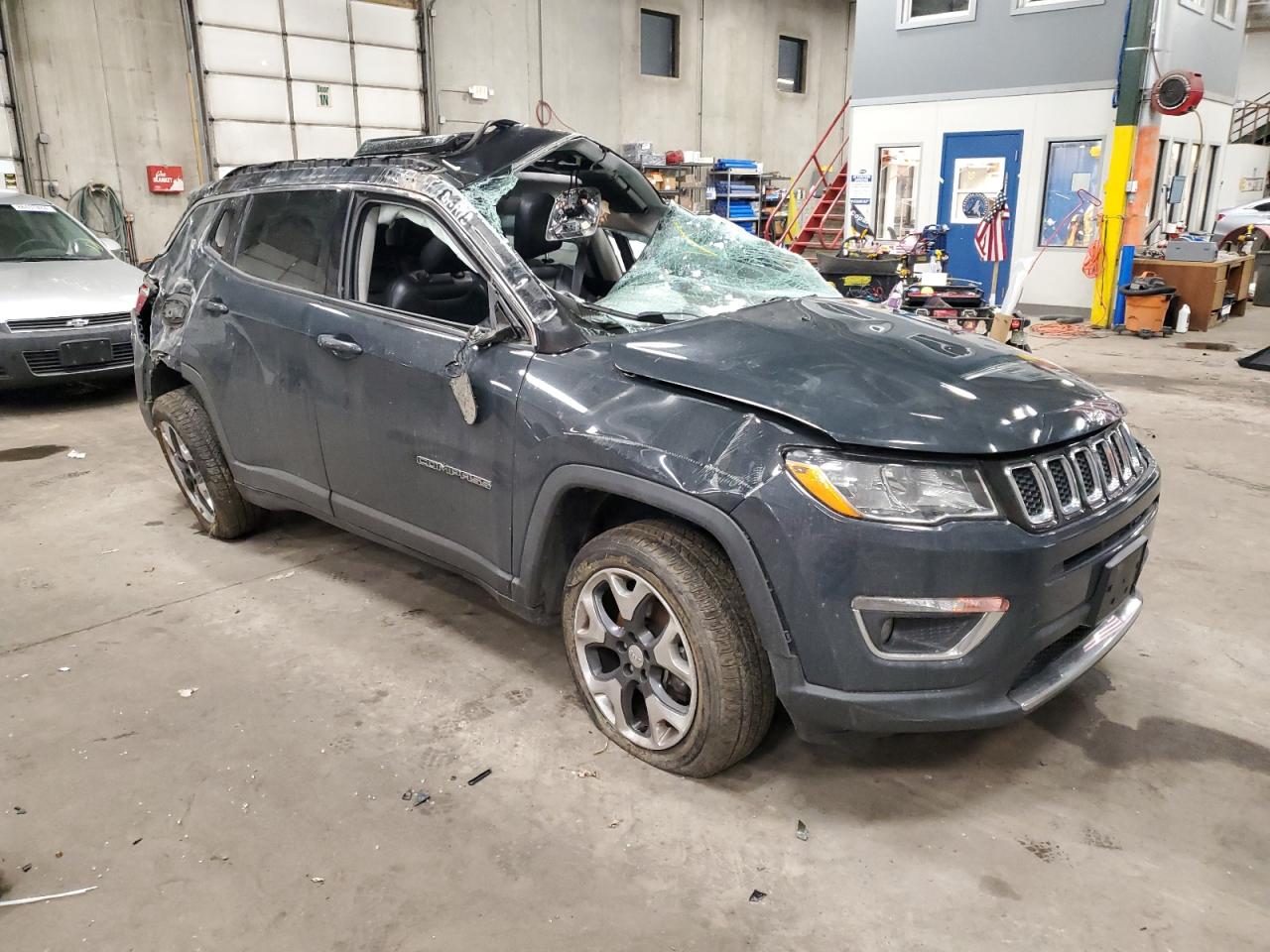 2018 Jeep Compass - Image 4