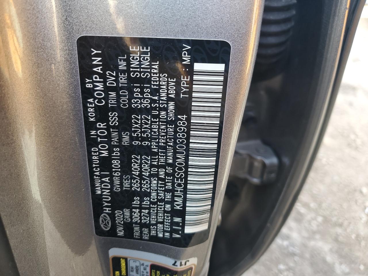 2021 Genesis GV80 - Image 12