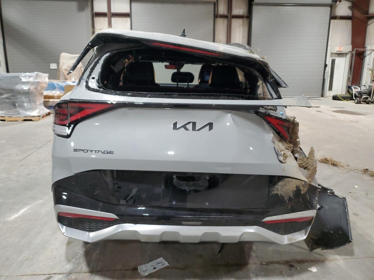 2023 Kia Sportage - Image 6